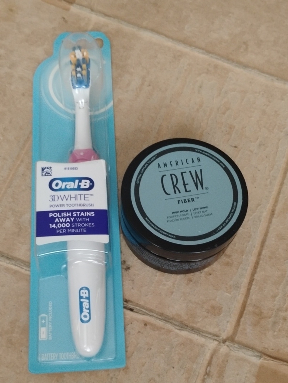 Crew Fiber Hair Paste/ Oral-B 3D White Toothbrush